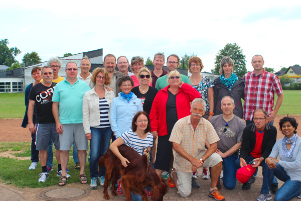 
Gruppenfoto der Teilnehmer des Boule Turniers 2014


